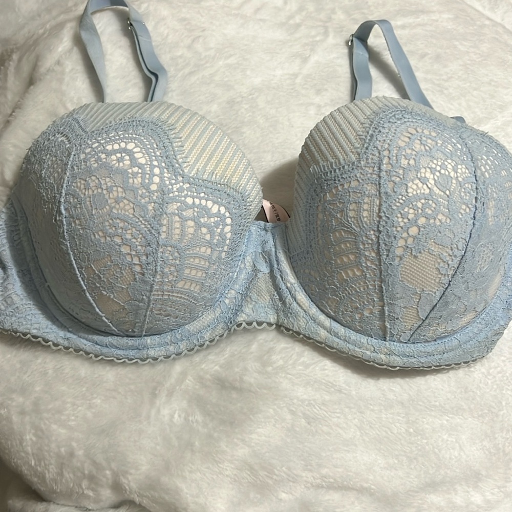 Victoria’s Secret Dream Angel bra 34DD